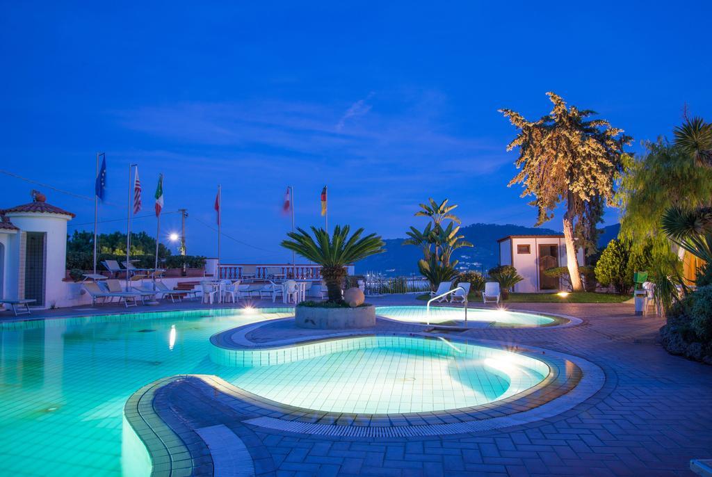 Hotel Internazionale Barano dʼIschia Exteriér fotografie